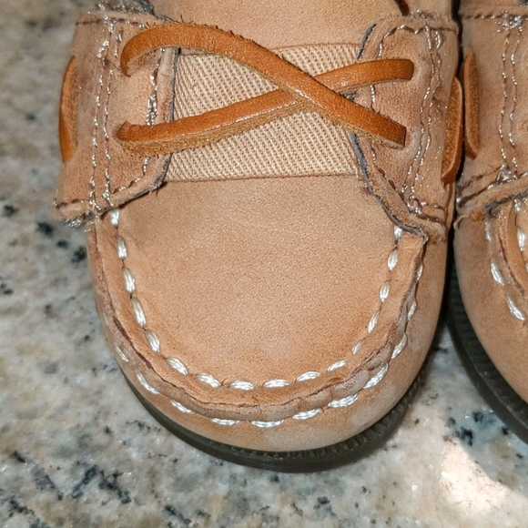 LIKE NEW Baby Sperry Crib Shoe Size 1 - Picture 5 of 9